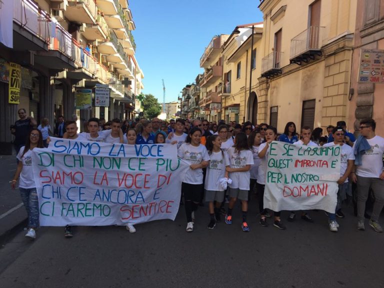 Na Cammenata…pe campa’…, una domenica tra le stradine piene di rifiuti