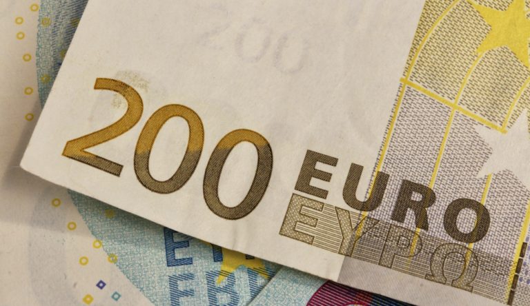 Bonus da 200 euro destinato ai lavoratori dipendenti e ad altre categorie. Ecco come ottenerlo