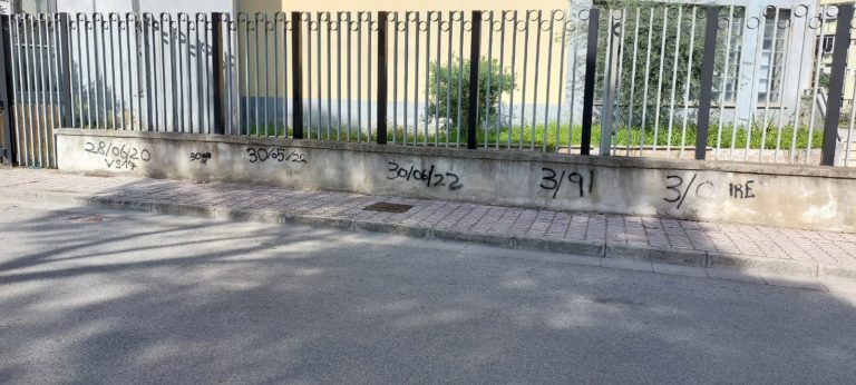 Scritte al Parco Verde. Cose da ragazzi