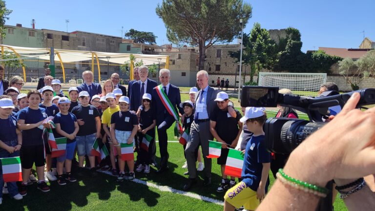 Zangrillo, i bambini siano i protagonisti della rinascita di Caivano