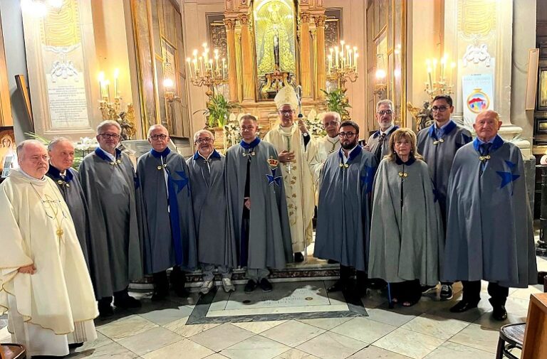 L’Arcivescovo Davide Carbonaro riceve l’onorificenza di Cavaliere di Gran Croce dell’Ordine di Santa Brigida