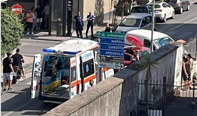 Incidente a via De Gasperi, due persone in ospedale