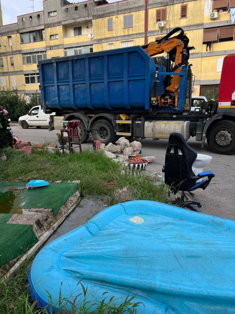 Rimossi 70 quintali di rifiuti ingombranti al Parco Verde